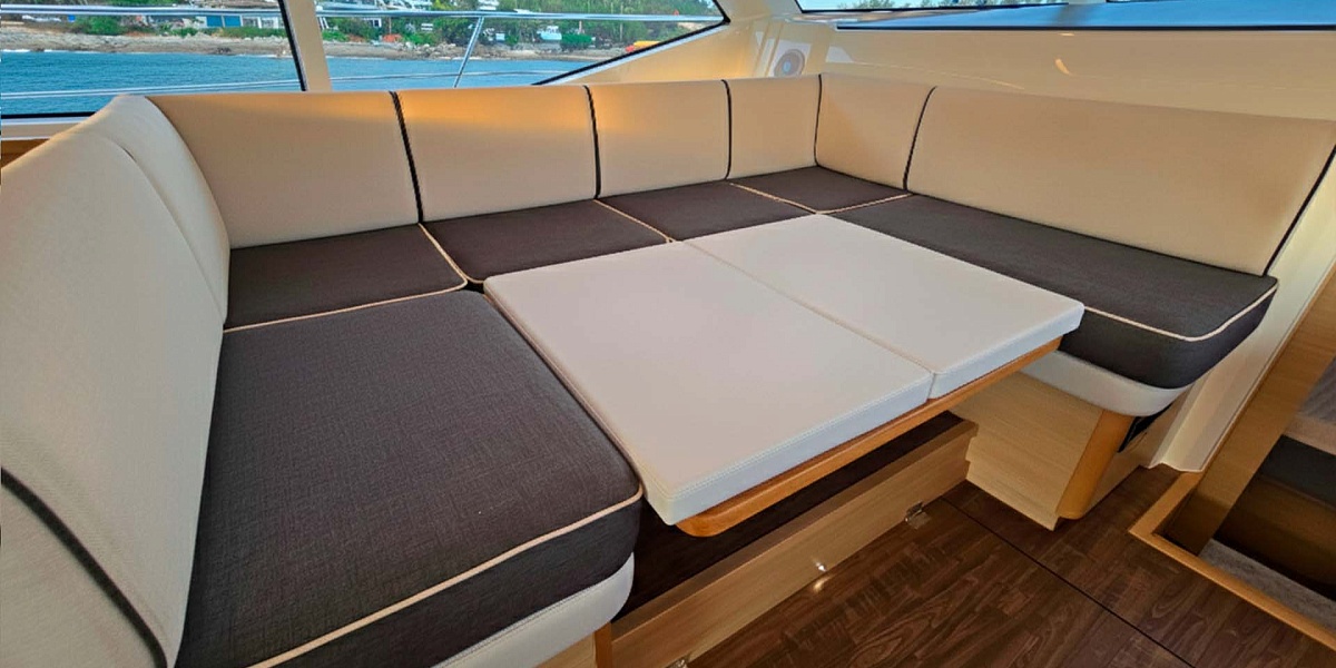 Аренда моторного катамарана Aquila 44 на Пхукете